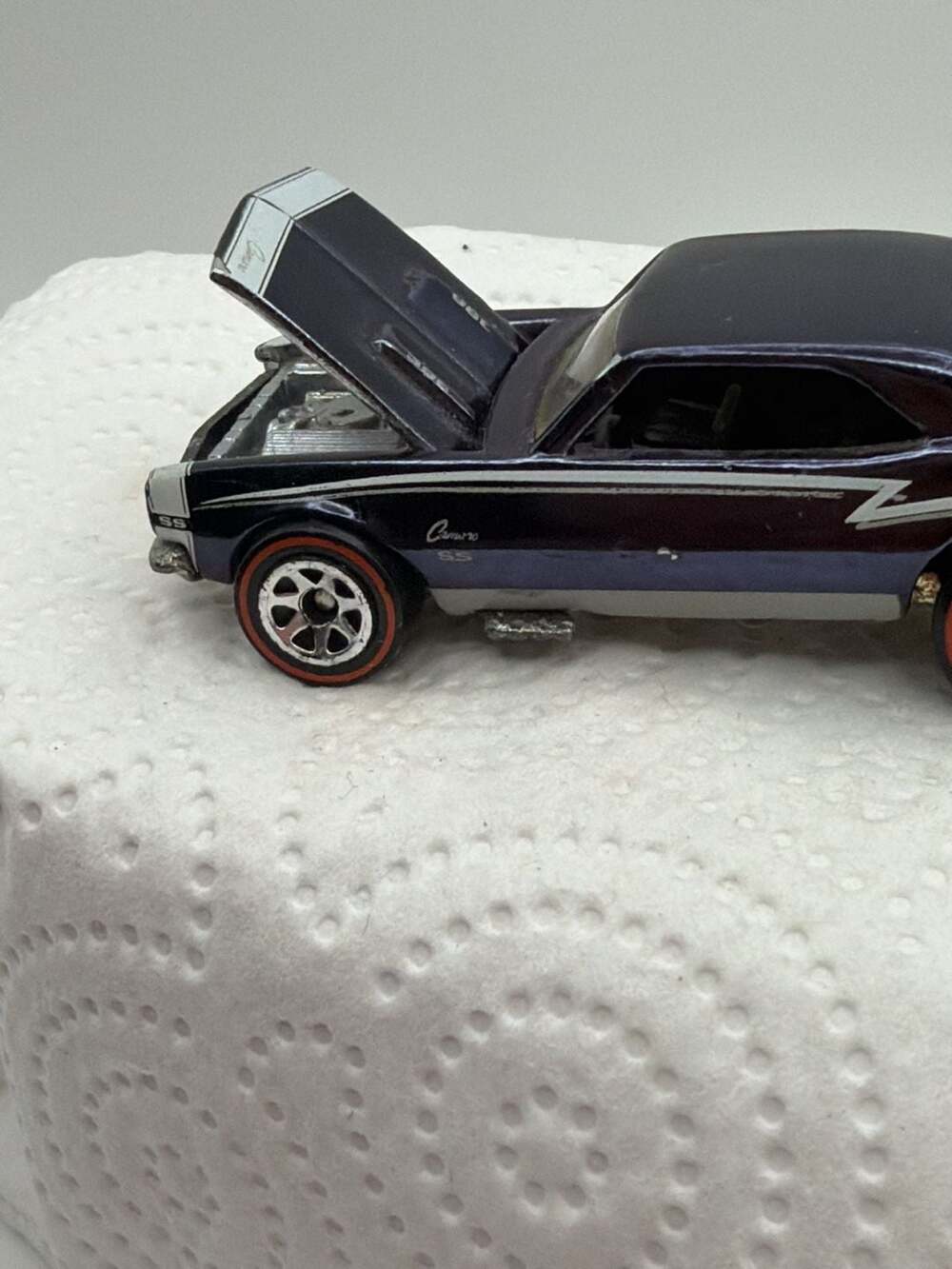 Hot Wheels Classics Series 1 1967 Chevy Camaro Spectraflame Purple with Redlines - Picture 6 of 10